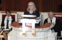 Amy Carter Reads Father Jimmy's 75-Year-Old Love Letter at Rosalynn's Memorial: 'Goodbye, Darling'